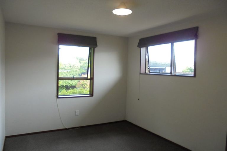 Photo of property in 1/204 Grimseys Road, Redwood, Christchurch, 8051