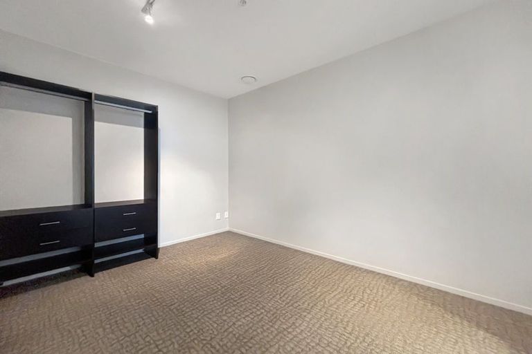 Photo of property in Masina Apartments, 106/80 Riddiford Street, Newtown, Wellington, 6021