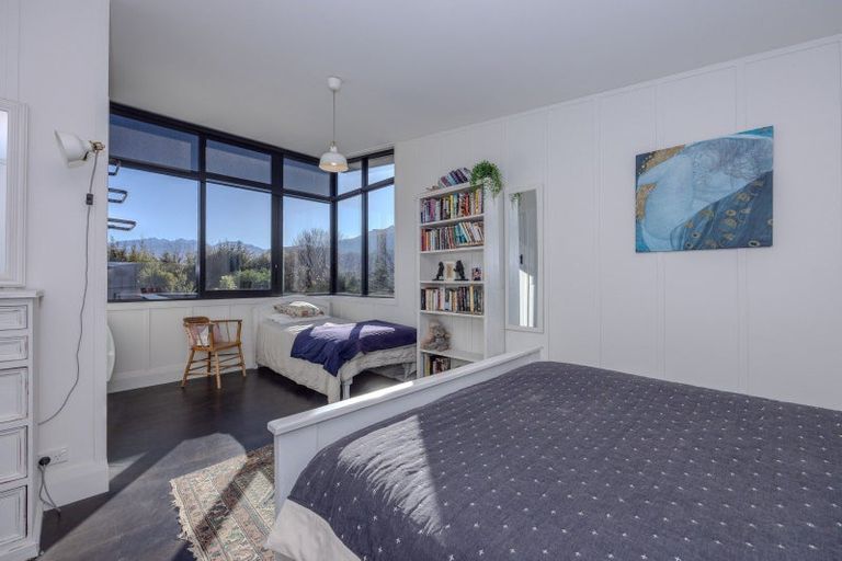 Photo of property in 3 Baker Grove, Wanaka, 9305