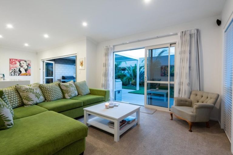 Photo of property in 7 Raiha Street, Papamoa Beach, Papamoa, 3118