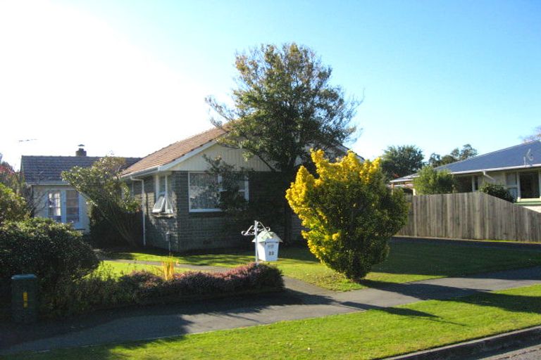 Photo of property in 22 Hurunui Street, Cracroft, Christchurch, 8025