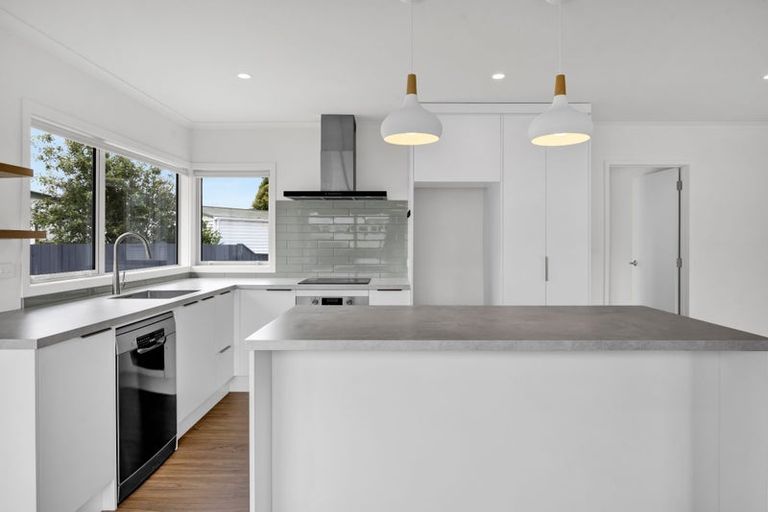 Photo of property in 4 Maralyn Place, Bell Block, New Plymouth, 4312