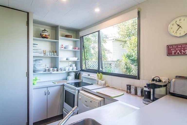 Photo of property in 10a Poplar Avenue, Raumati South, Paraparaumu, 5032