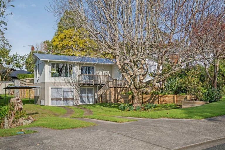 Photo of property in 15 Curtis Street, Okato, 4335