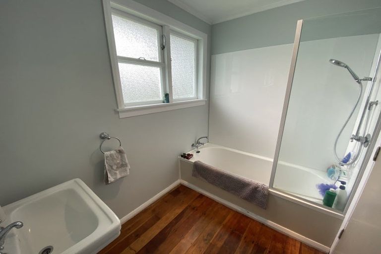 Photo of property in 3 Ilford Place, Awapuni, Palmerston North, 4412