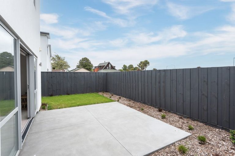 Photo of property in 9 Kakapo Lane, Redwood, Christchurch, 8051