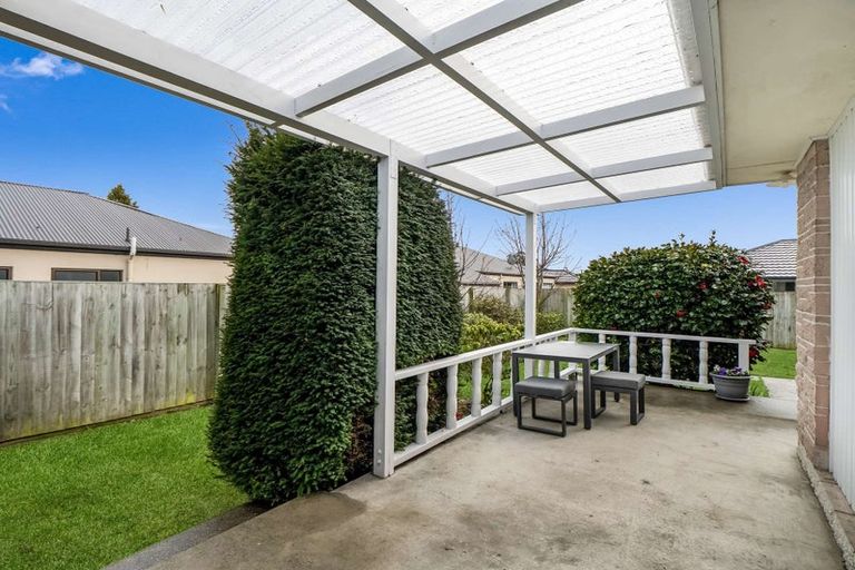 Photo of property in 402 Yaldhurst Road, Russley, Christchurch, 8042