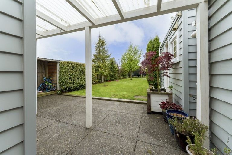 Photo of property in 124 Nursery Road, Phillipstown, Christchurch, 8011