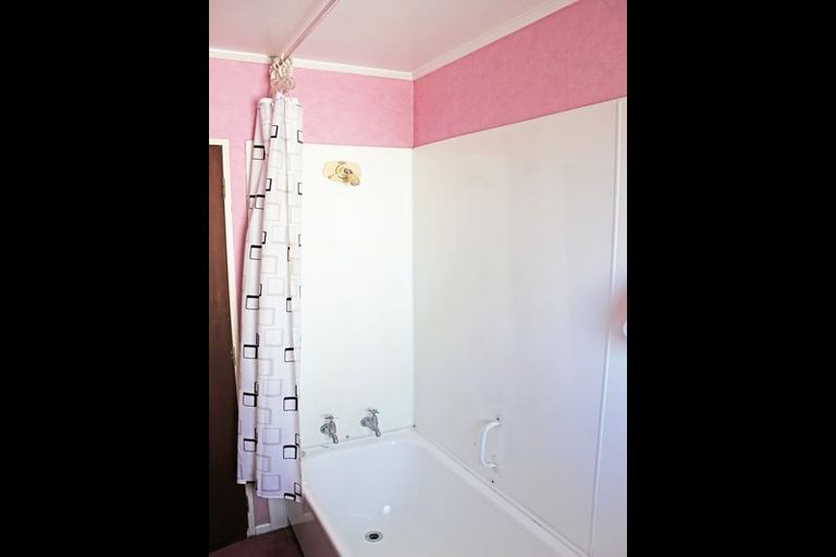 Photo of property in 27/2 Balmoral Street, Oamaru North, Oamaru, 9400