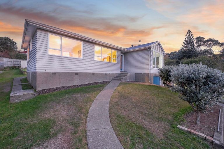Photo of property in 54 Arawhata Street, Ranui, Porirua, 5024