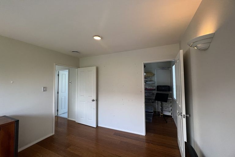 Photo of property in 2/31 Eversleigh Road, Belmont, Auckland, 0622