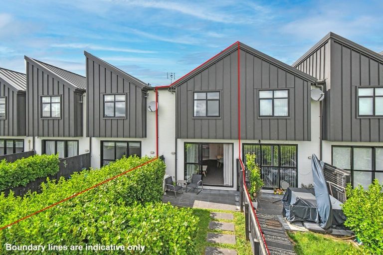 Photo of property in 11 Alliance Lane, Papakura, 2110