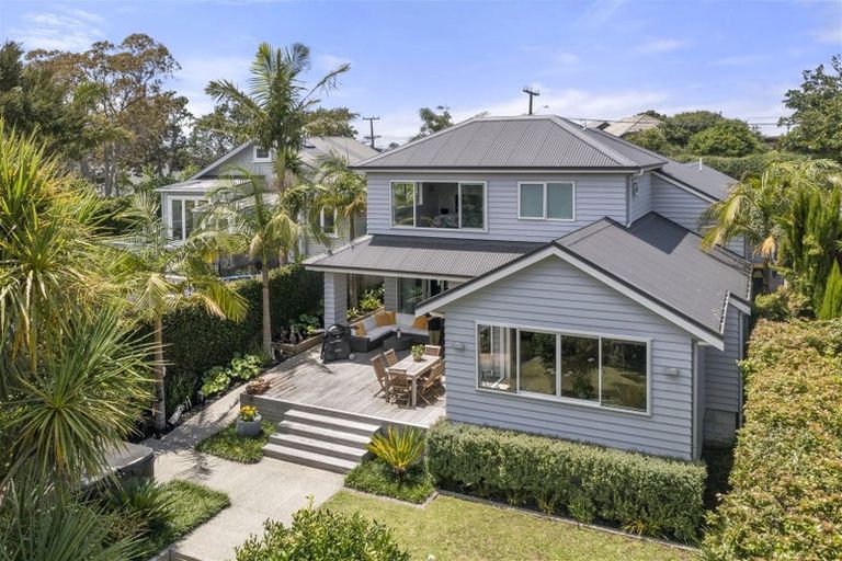 Photo of property in 26 Roseberry Avenue, Birkenhead, Auckland, 0626