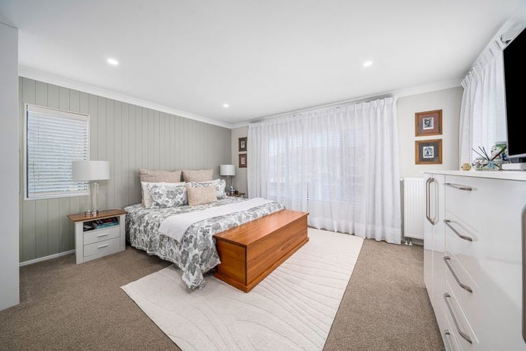 Photo of property in 27 Mauldeth Terrace, Churton Park, Wellington, 6037