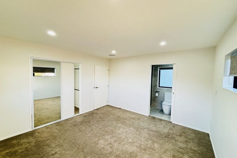 Photo of property in 2/2 Smiths Avenue, Papakura, 2110