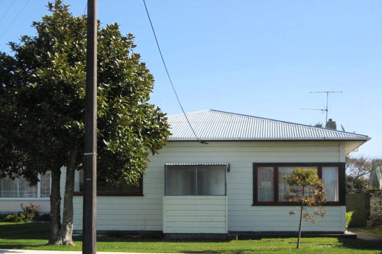 Photo of property in 118 Cutfield Road, Westown, New Plymouth, 4310
