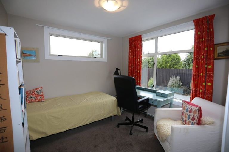 Photo of property in 102c Isleworth Road, Bishopdale, Christchurch, 8053