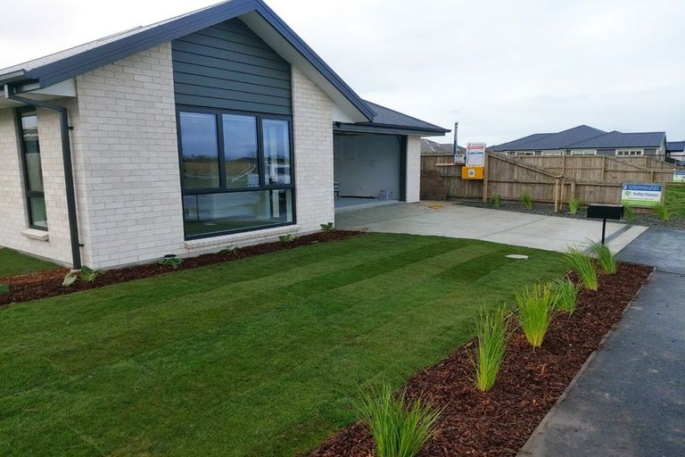 Photo of property in 27 Timara Crescent, Marshland, Christchurch, 8083