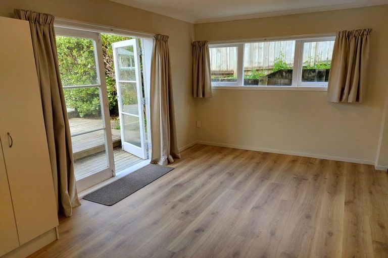 Photo of property in 23 Downing Street, Glenfield, Auckland, 0629