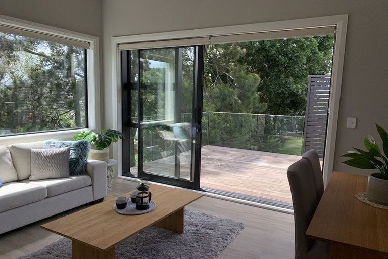 Photo of property in 53 Marellen Drive, Red Beach, 0932