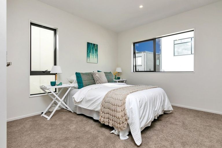 Photo of property in 14 Gecko Road, Hobsonville, Auckland, 0616