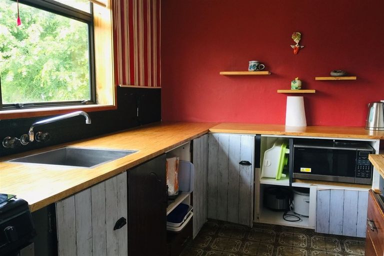 Photo of property in 10 East Road, Shannon, 4821