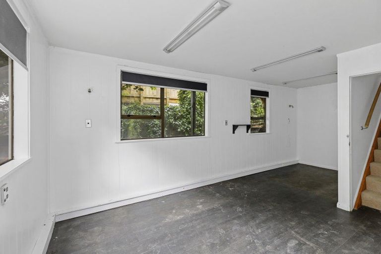 Photo of property in 145a Pinehaven Road, Pinehaven, Upper Hutt, 5019