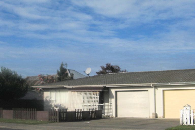 Photo of property in 2/405 Riverslea Road North, Parkvale, Hastings, 4122