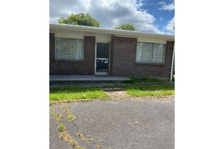 Photo of property in 2a Crescent Court, Melville, Hamilton, 3206