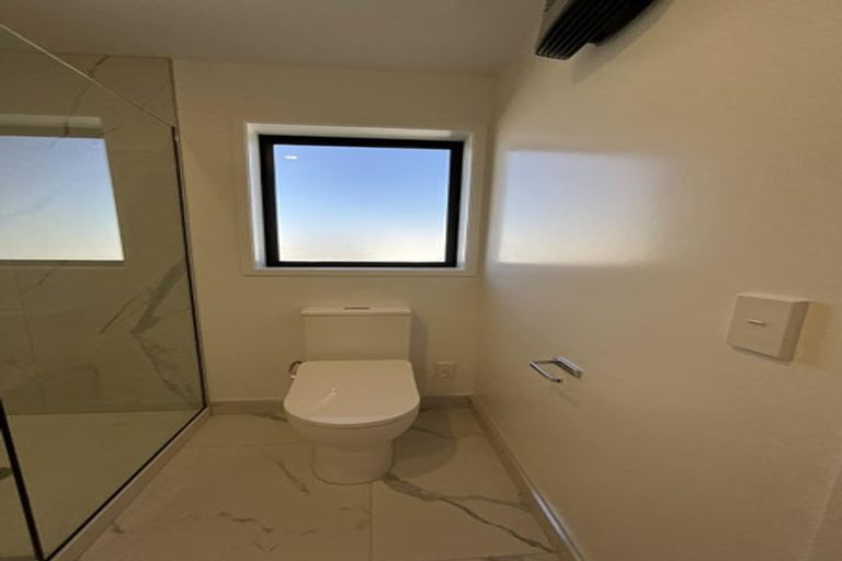 Photo of property in 3/231 Marine Parade, Seatoun, Wellington, 6022