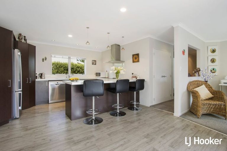 Photo of property in 14 Seafoam Place, Waihi Beach, 3611