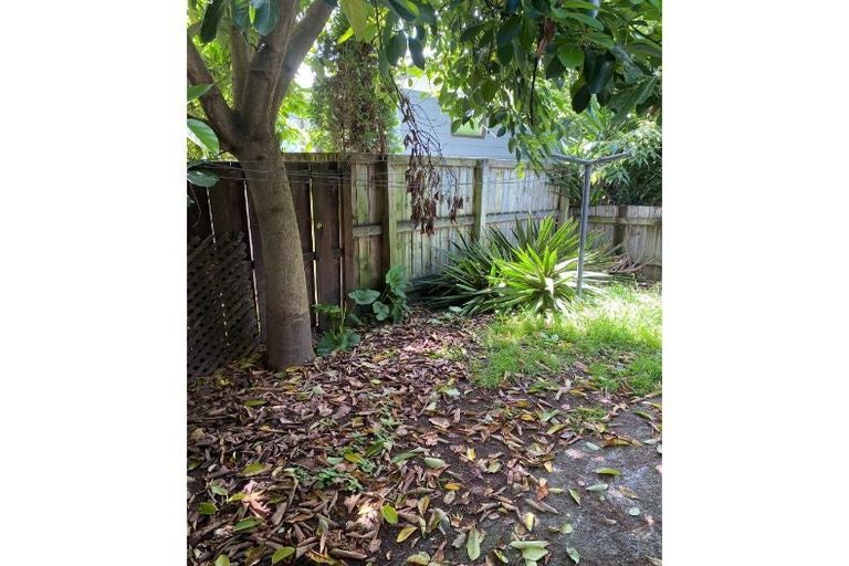 Photo of property in 2a Crescent Court, Melville, Hamilton, 3206