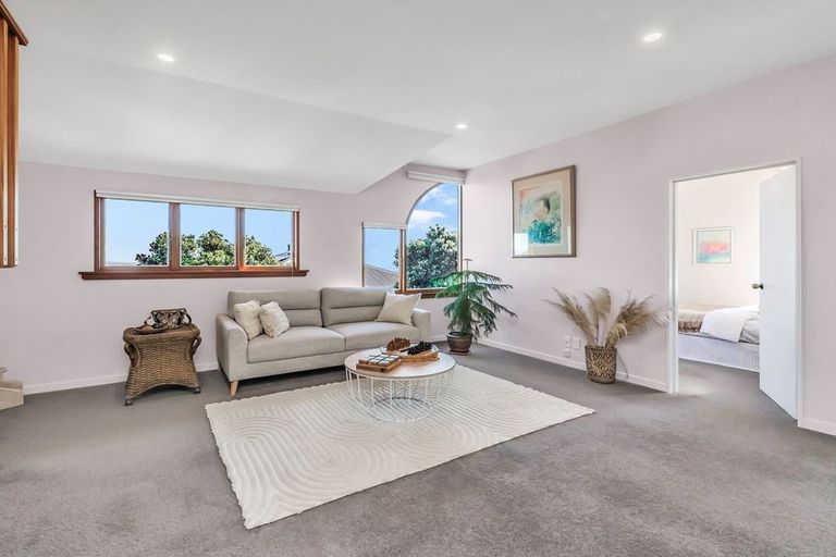 Photo of property in 262 Major Hornbrook Road, Mount Pleasant, Christchurch, 8081