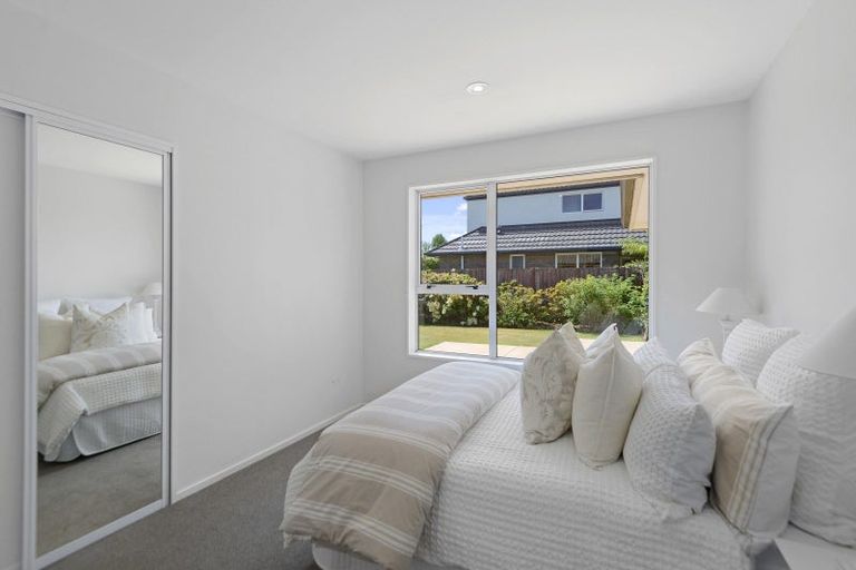 Photo of property in 8 Patricia Place, Harewood, Christchurch, 8051