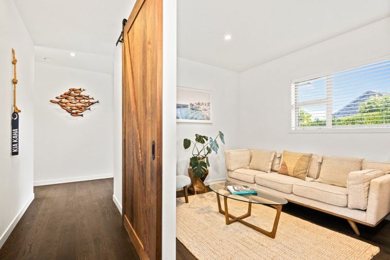 Photo of property in 5 Wrybill Way, Point Wells, Warkworth, 0986