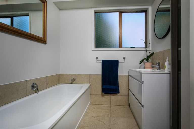 Photo of property in 62 Arodella Crescent, Ranui, Auckland, 0612