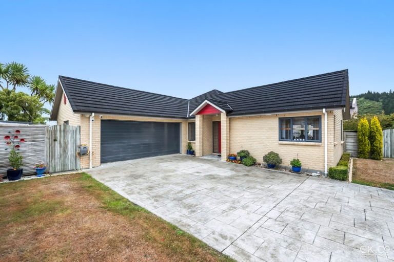 Photo of property in 20 Garrett Place, Riverstone Terraces, Upper Hutt, 5018