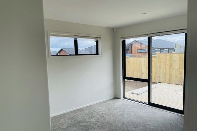 Photo of property in 31 Siren Street, Wainui, 0932