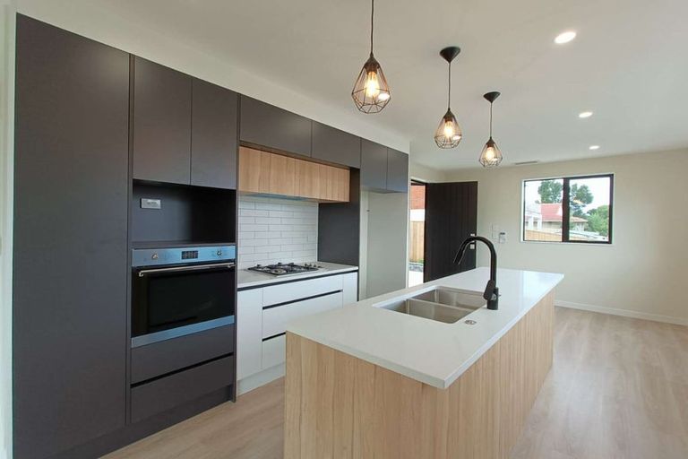 Photo of property in 30a Priestley Drive, Bucklands Beach, Auckland, 2014