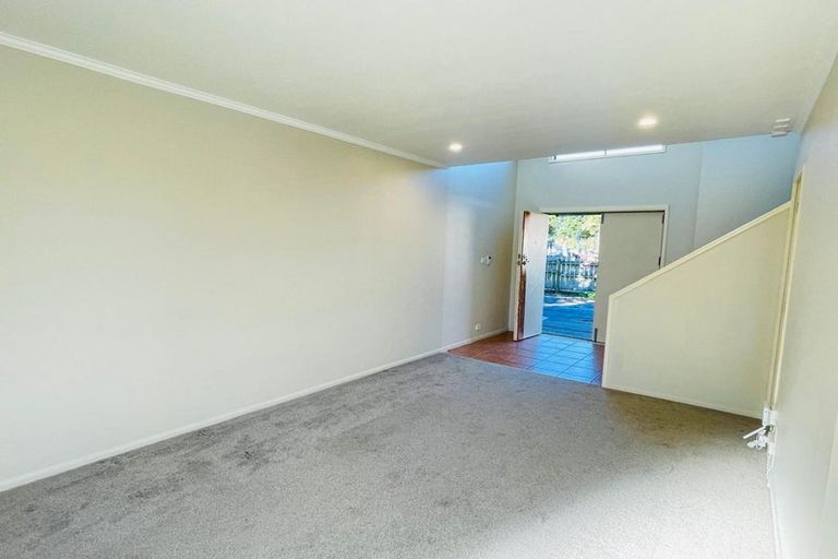 Photo of property in 130 Buckland Road, Mangere East, Auckland, 2024