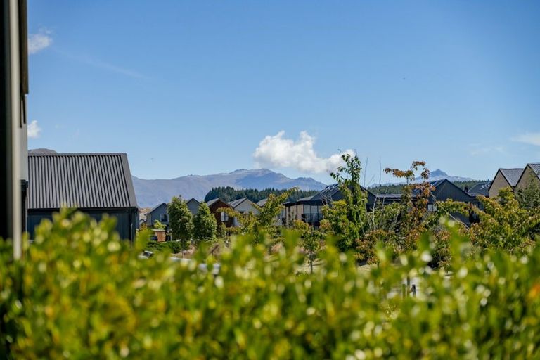 Photo of property in 43 Glen Dene Crescent, Wanaka, 9305