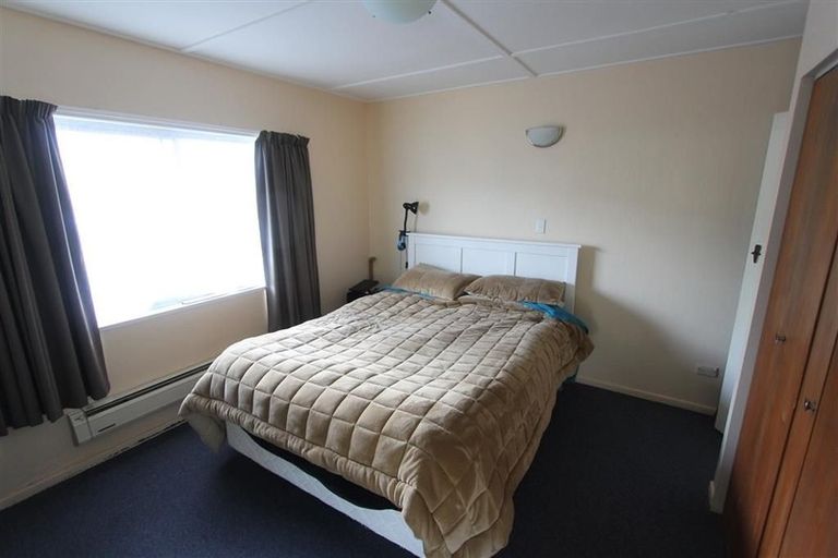 Photo of property in 15a Cypress Drive, Maungaraki, Lower Hutt, 5010