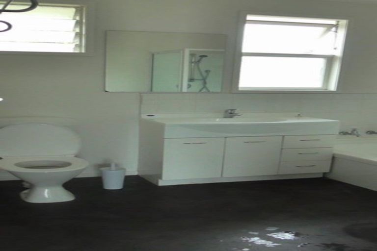 Photo of property in 9 Hardie Grove, Featherston, 5710