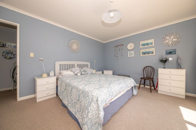 Photo of property in 17 Fairburn Place, Charleston, Cape Foulwind, 7892