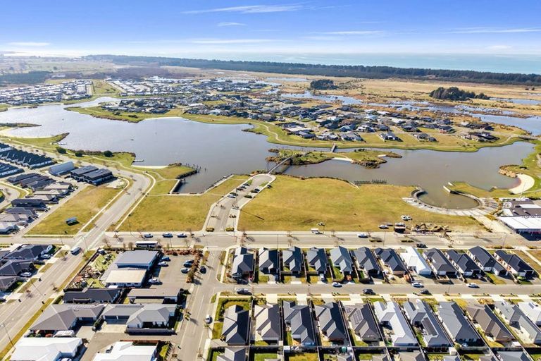 Photo of property in 37 Waituna Street, Pegasus, 7612