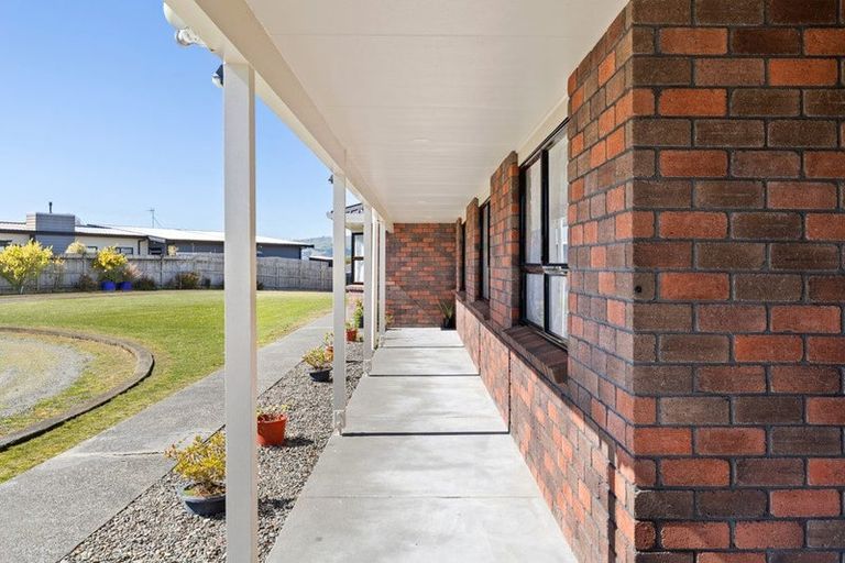 Photo of property in 127 James Line, Kelvin Grove, Palmerston North, 4414