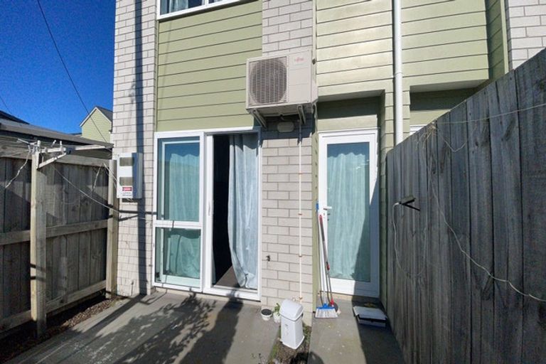 Photo of property in 18/10 Burrows Place, Frankton, Hamilton, 3204