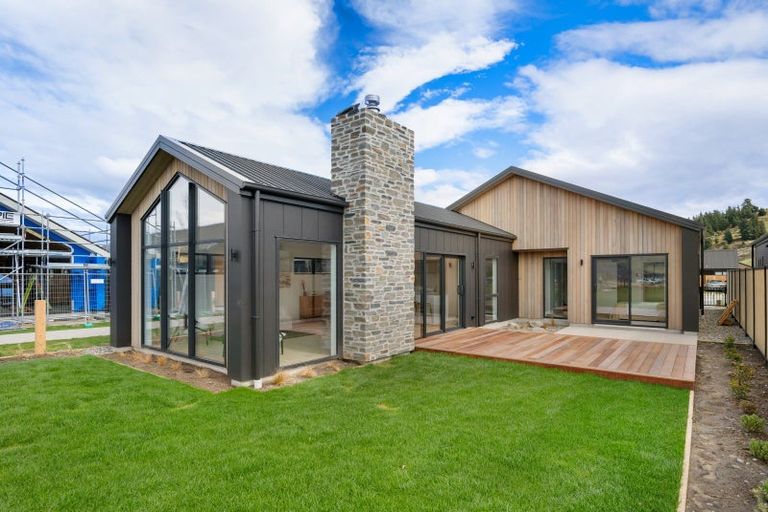 Photo of property in 119 Wooing Tree Avenue, Cromwell, 9310