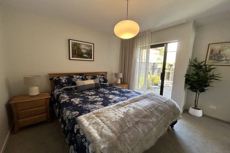 Photo of property in 27 Inder Street, Jacks Point, 9371