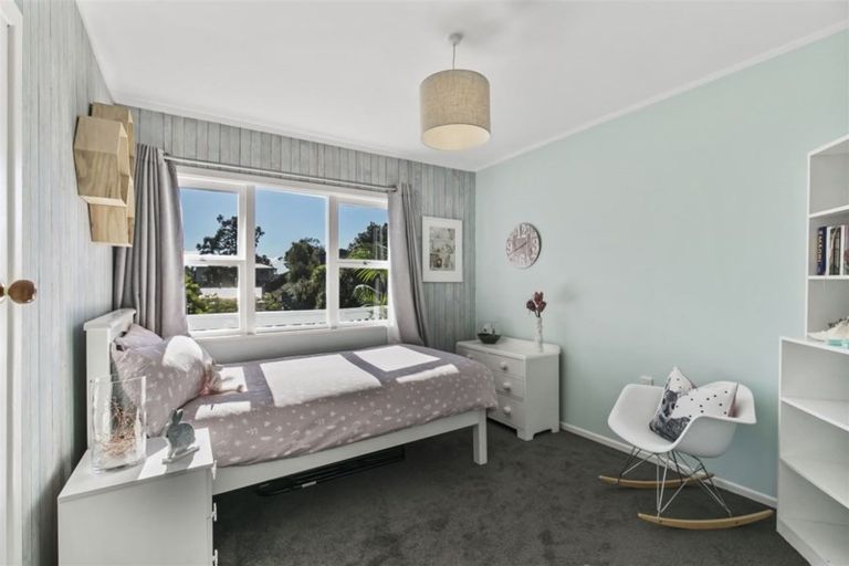 Photo of property in 75 Saffron Street, Birkdale, Auckland, 0626